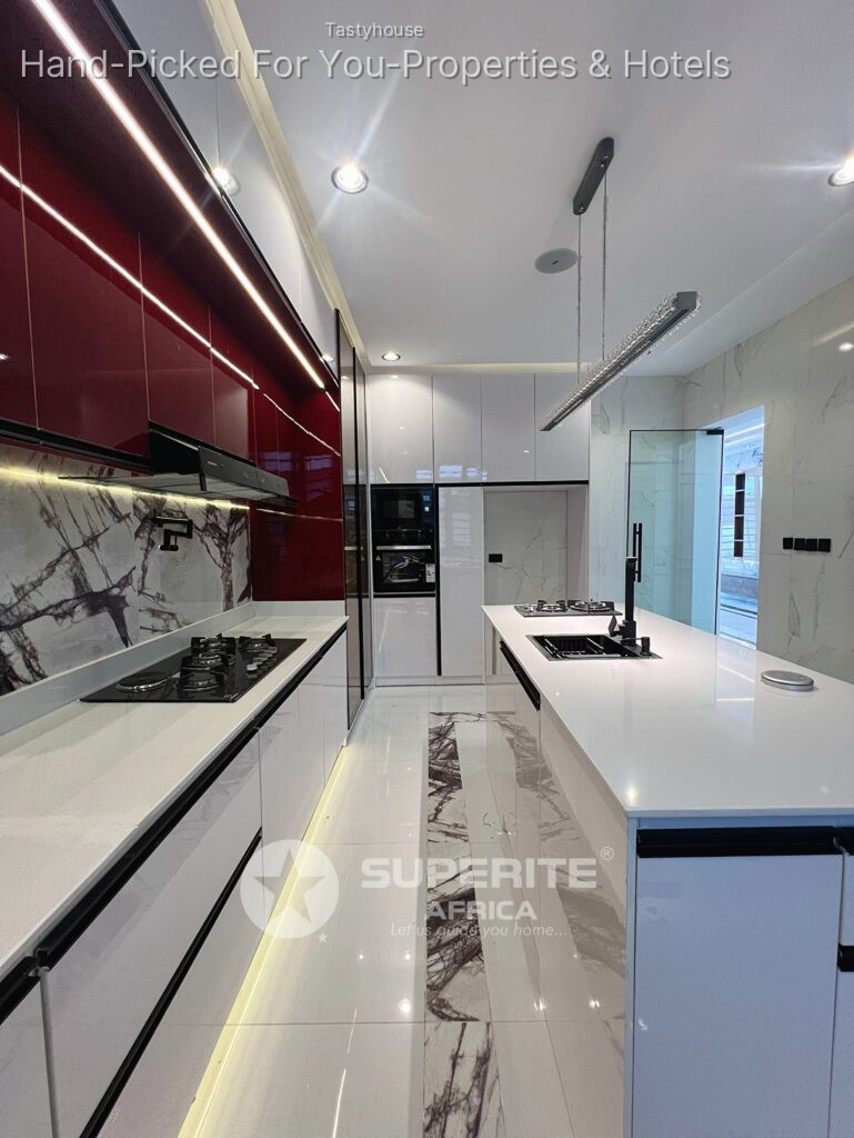 5-Bedroom Fully Detached Duplex with BQ – Chevron, Lekki
