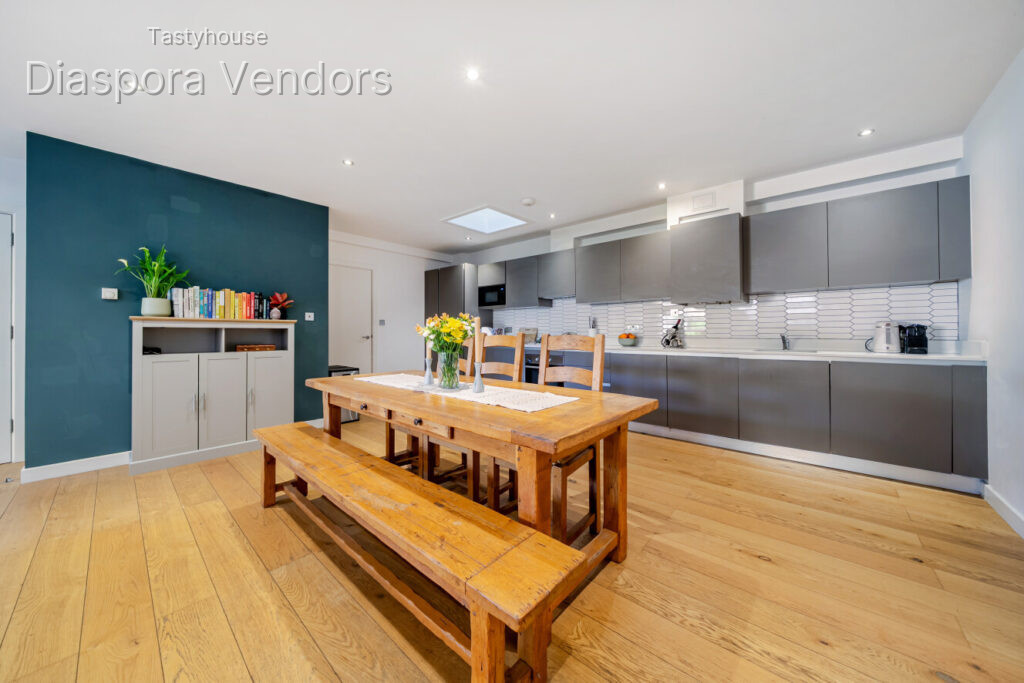 3-Bedroom House for Sale – Hatcham Park Mews, London