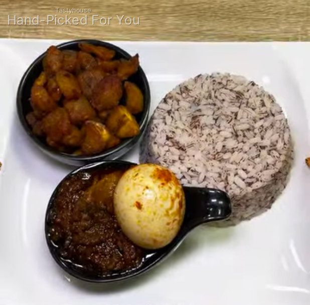 Ofada Rice, Sauce and Plantain