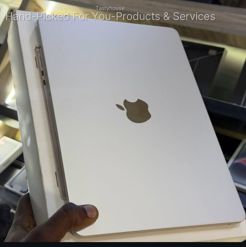 OPEN BOX MACBOOK AIR M3 CHIP