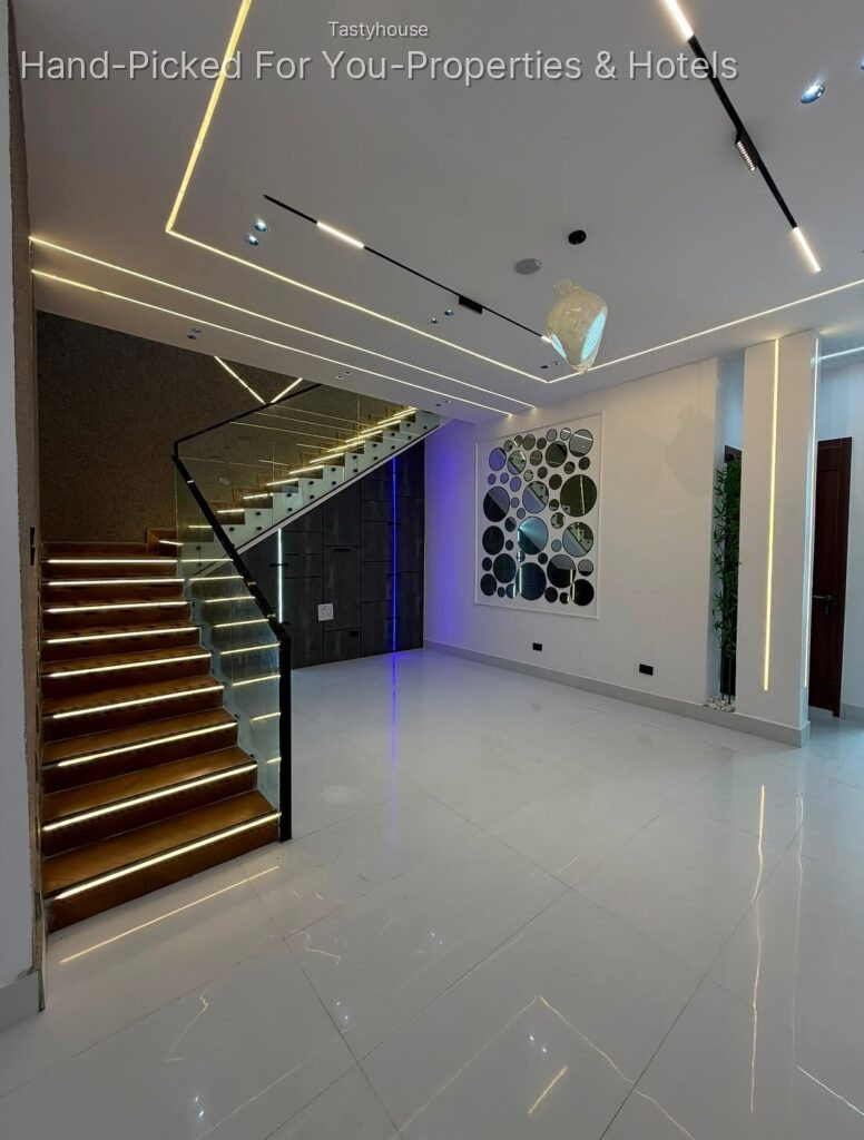4 Bedroom Duplex