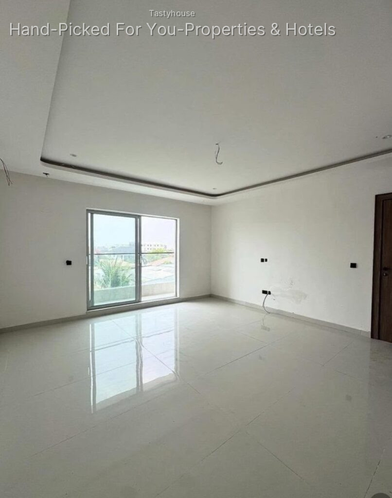 2 Bedroom Maisonette