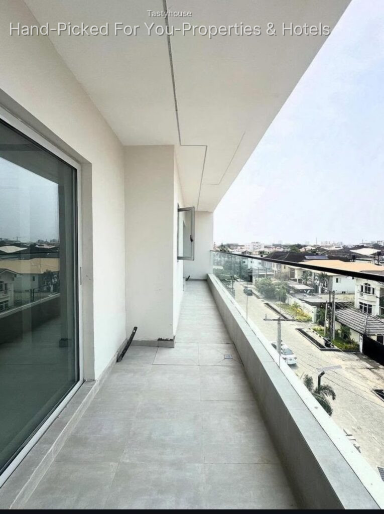 2 Bedroom Maisonette