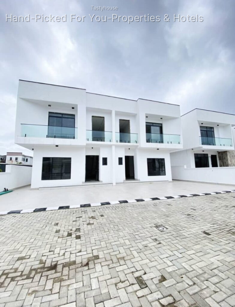 4 BEDROOM SEMI-DETACHED DUPLEX