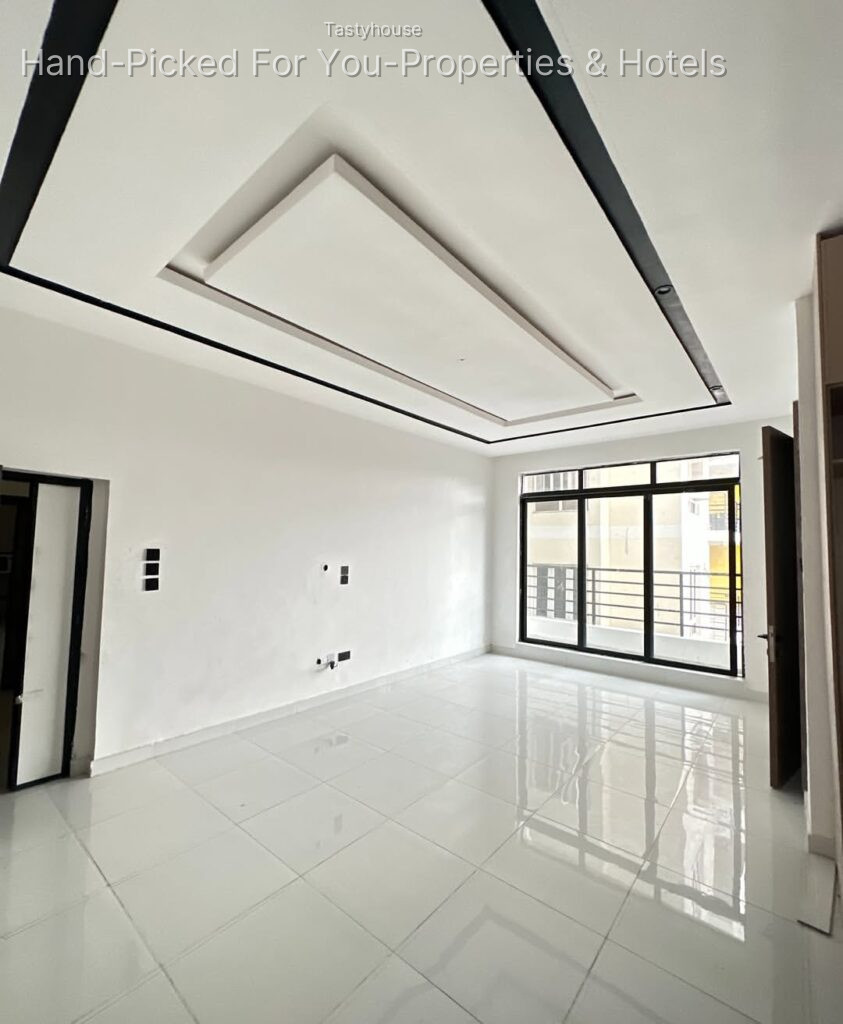 Spacious 2 Bedroom Apartment with Swimming pool and Elevator