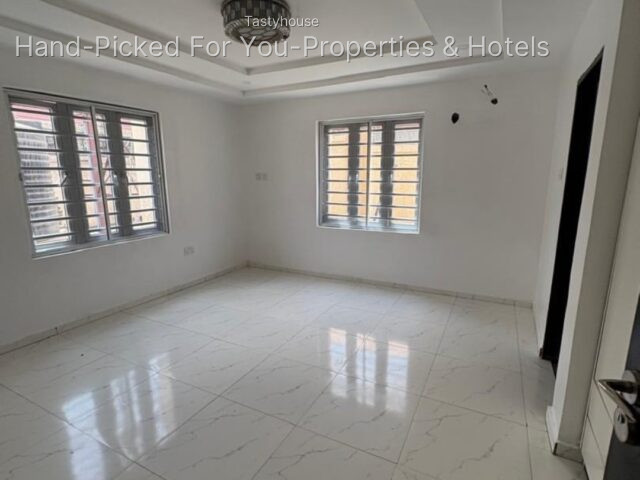 3 BEDROOM BLOCK OF FLAT