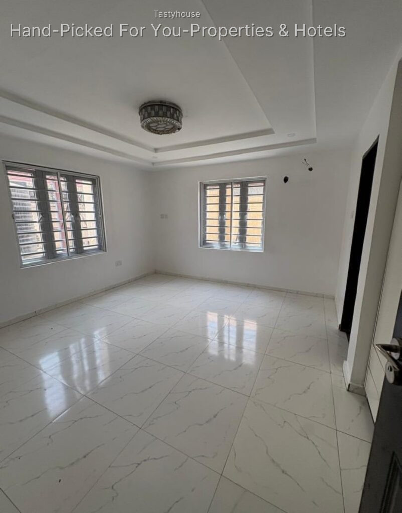 3 BEDROOM BLOCK OF FLAT