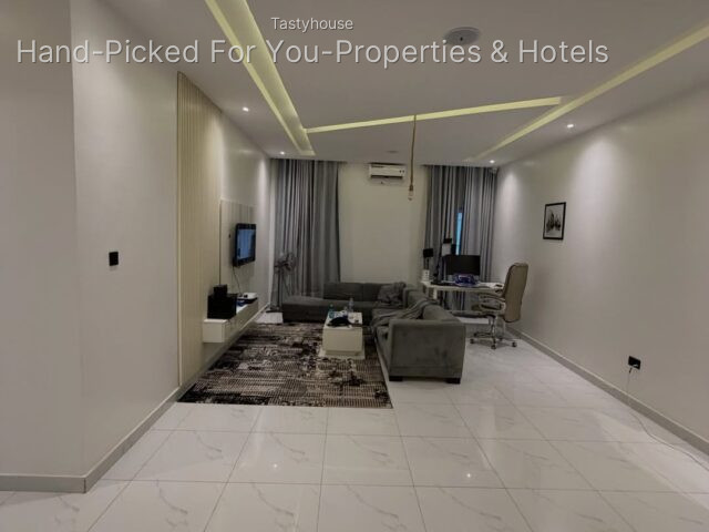 Luxury 2-Bedroom Apartment