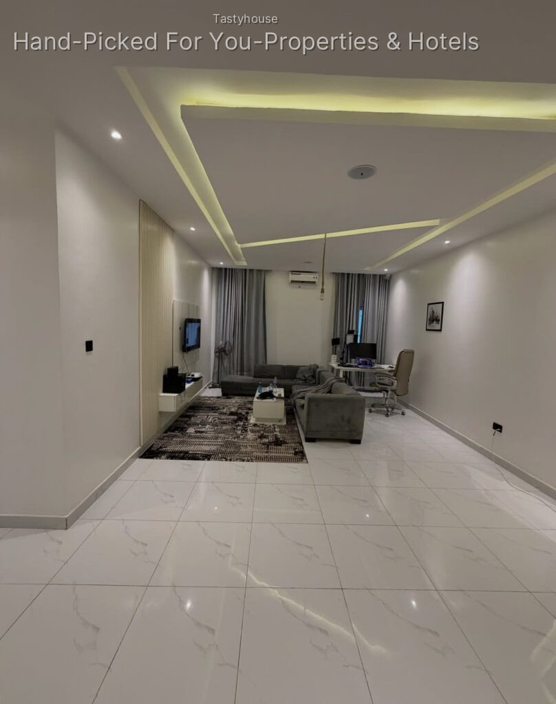 Luxury 2-Bedroom Apartment