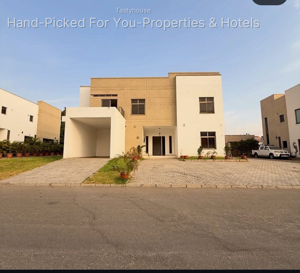 LUXURY 4 BEDROOM FULLY DETACHED DUPLEX + 2 BQ