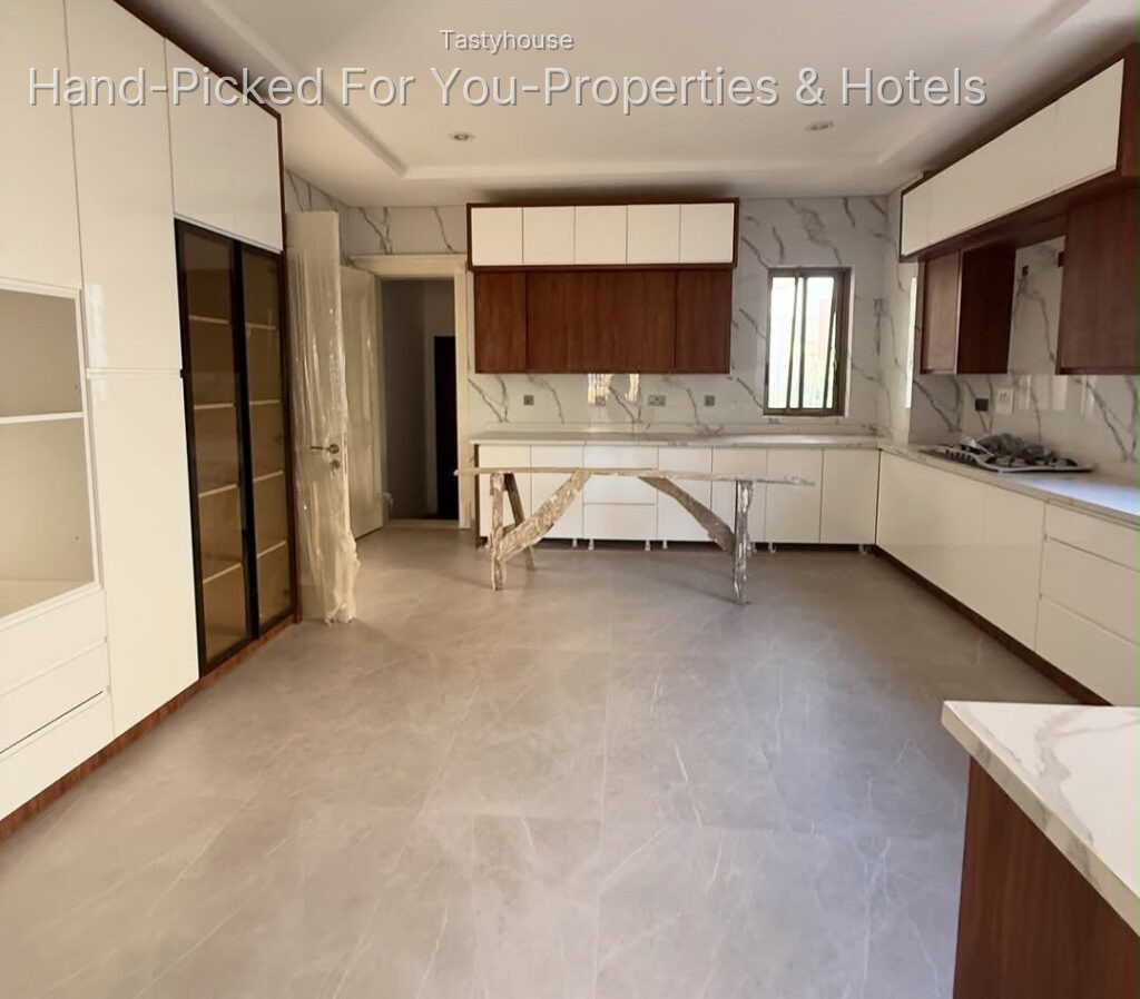 LUXURY 4 BEDROOM FULLY DETACHED DUPLEX + 2 BQ