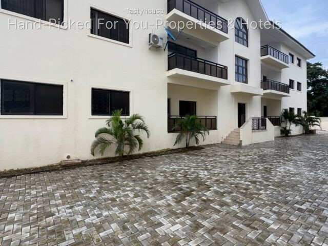 Luxury 3 Bedroom Apartment