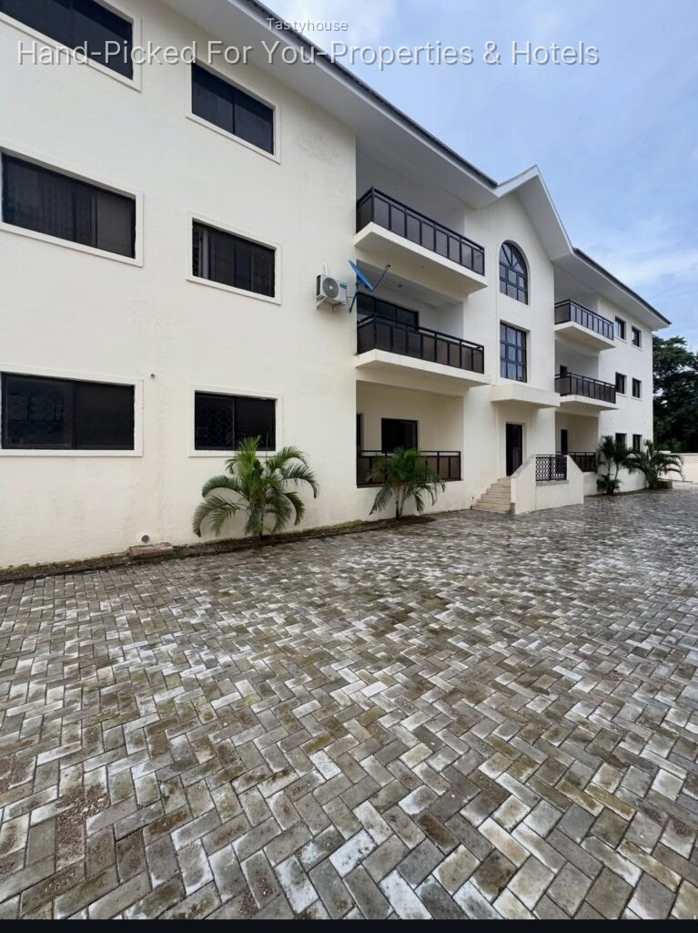 Luxury 3 Bedroom Apartment