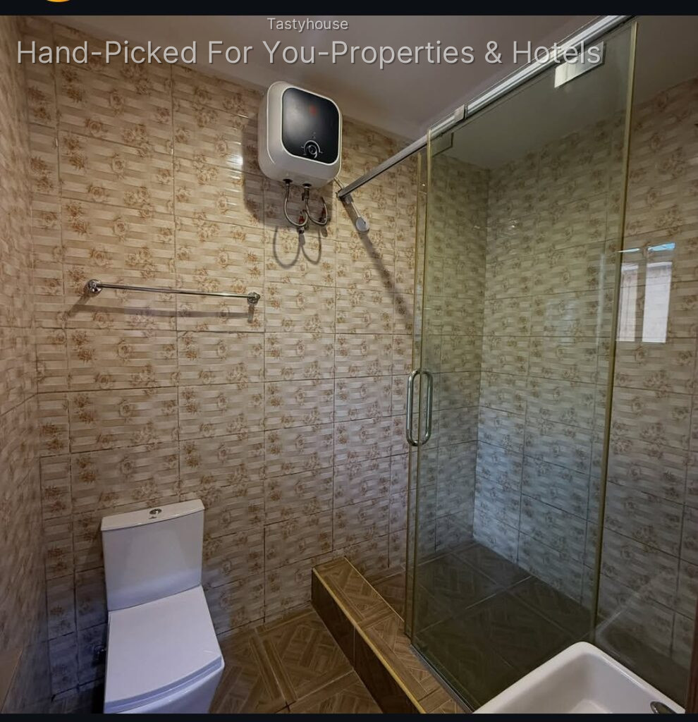 4 Bedroom Terrace Duplex 1 Room BQ