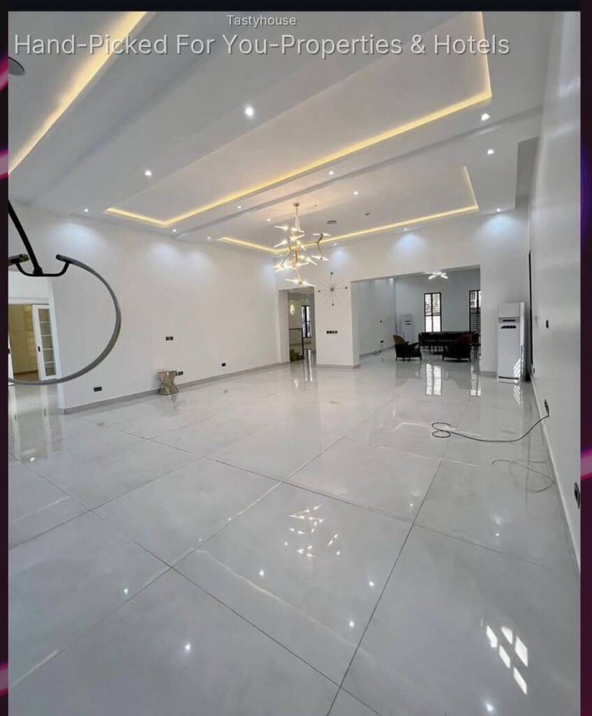 7-Bedroom Fully Detached Duplex