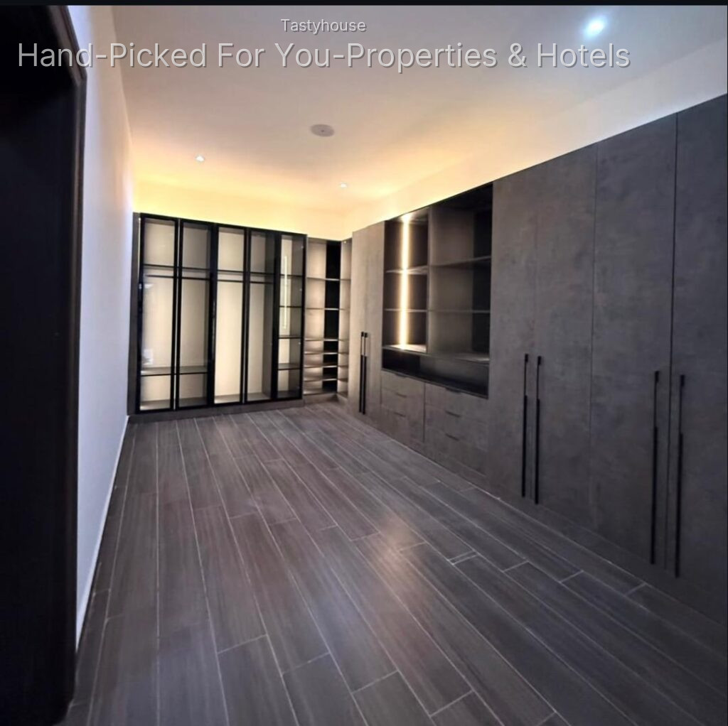 4 Bedroom Detached Duplex + Guest Chalet