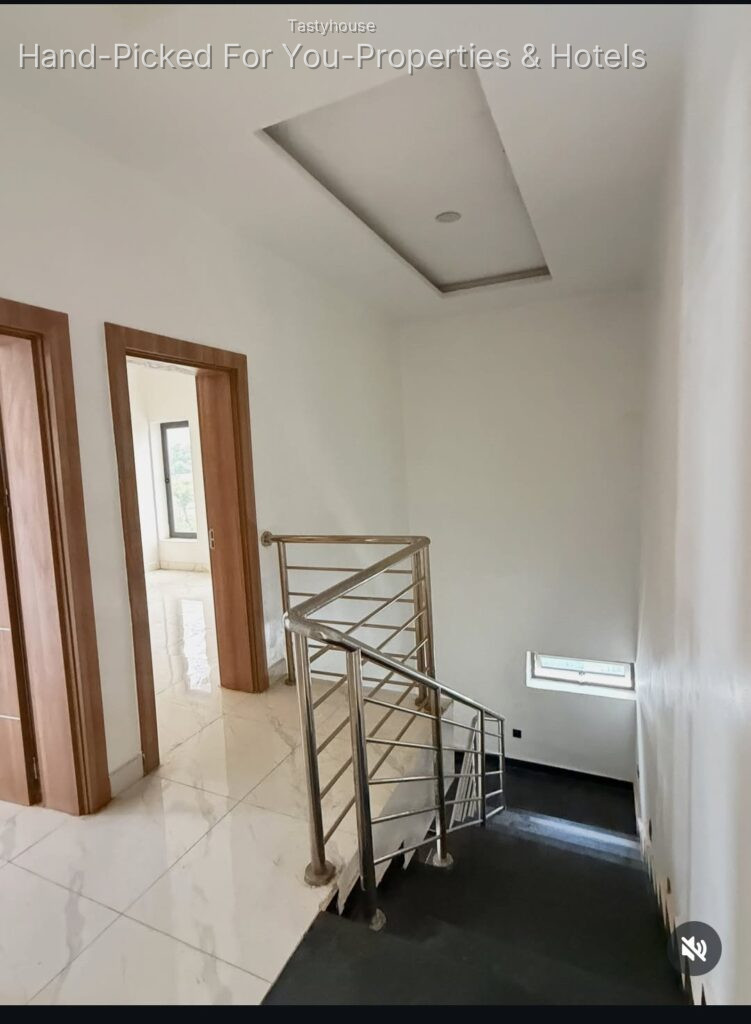 4 Bedroom Terrace Duplex