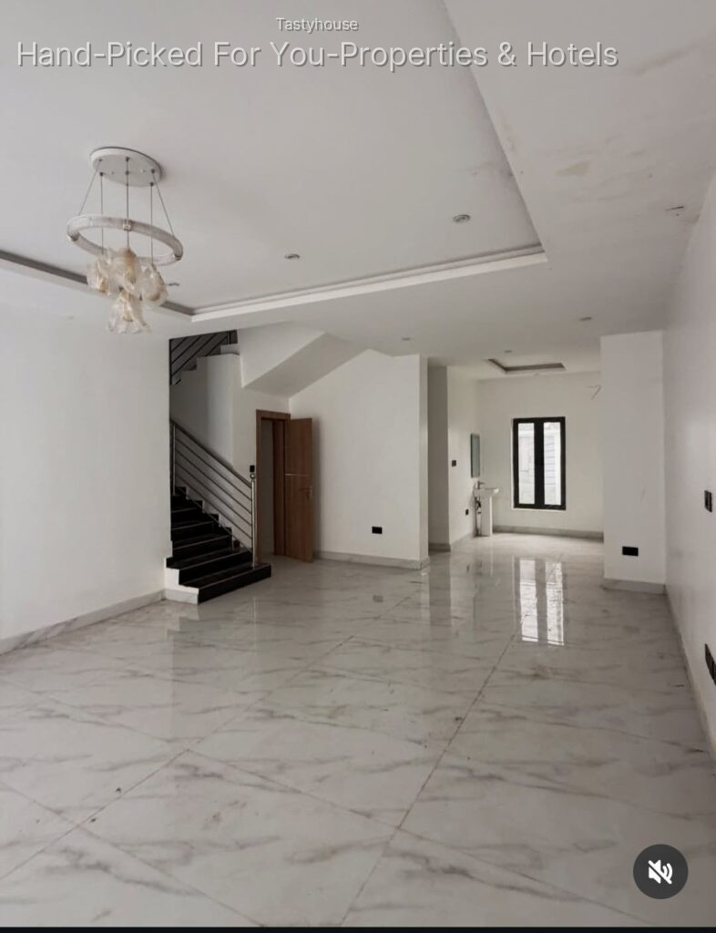 4 Bedroom Terrace Duplex