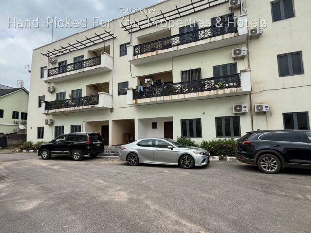 Spacious 3 bedroom flat with installed ACs