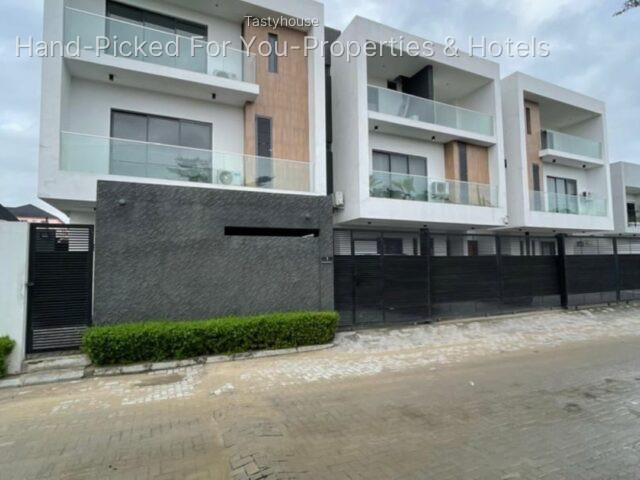 2Bedroom Apartment