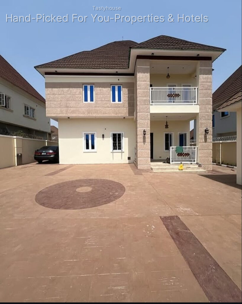 4Bedroom Detached Duplex 1room bQ