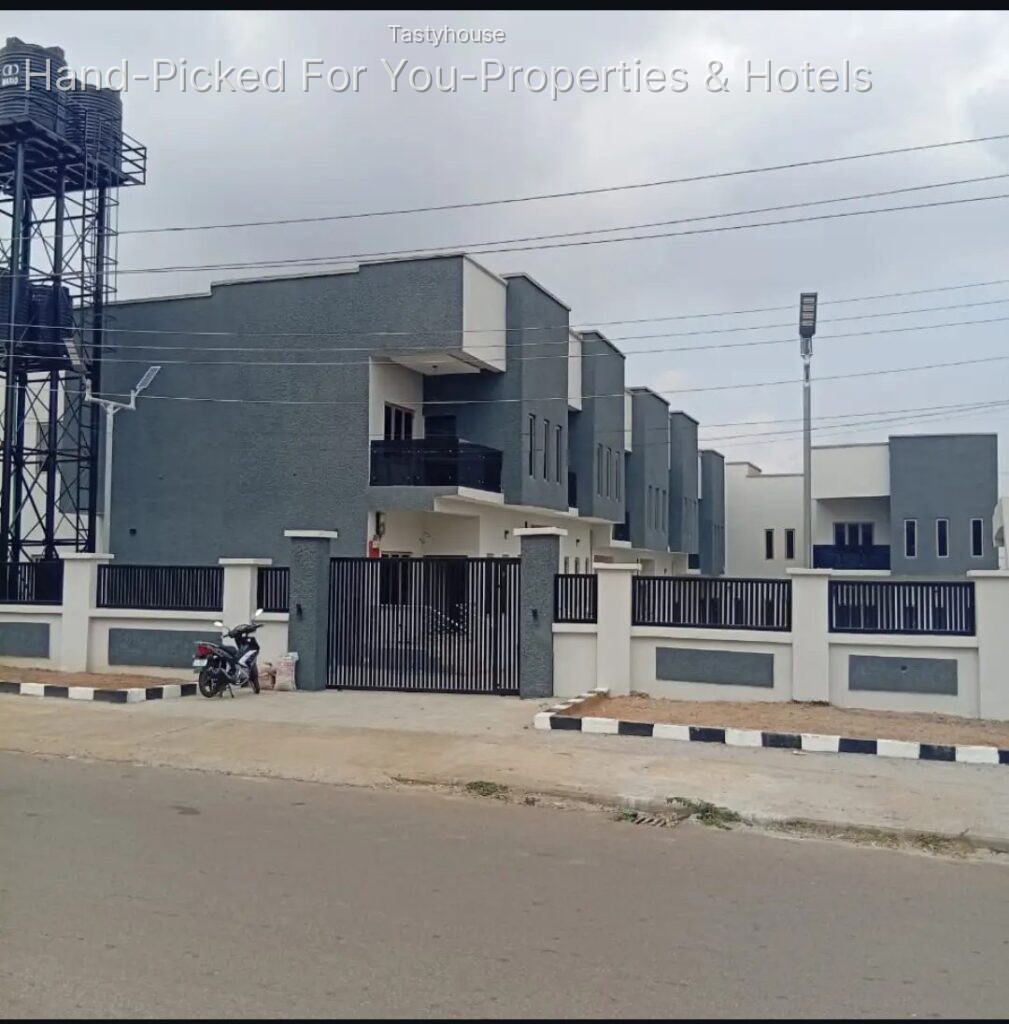 Newly Built Modern 2 Bedroom Terraced Duplex