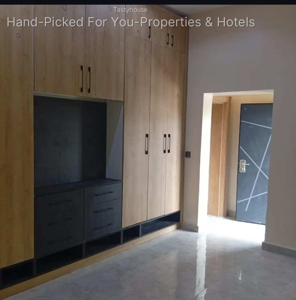 Newly Built Modern 2 Bedroom Terraced Duplex