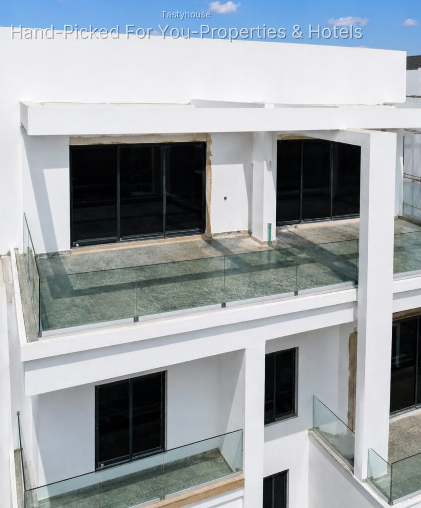 EXQUISITE 5 BEDROOM DETACHED DUPLEX WITH BQ
