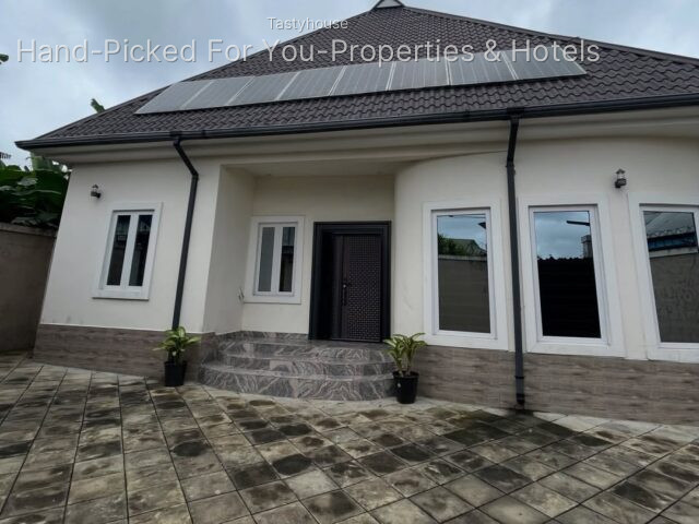Contemporary 3Bedroom semi Furnished Bungalow