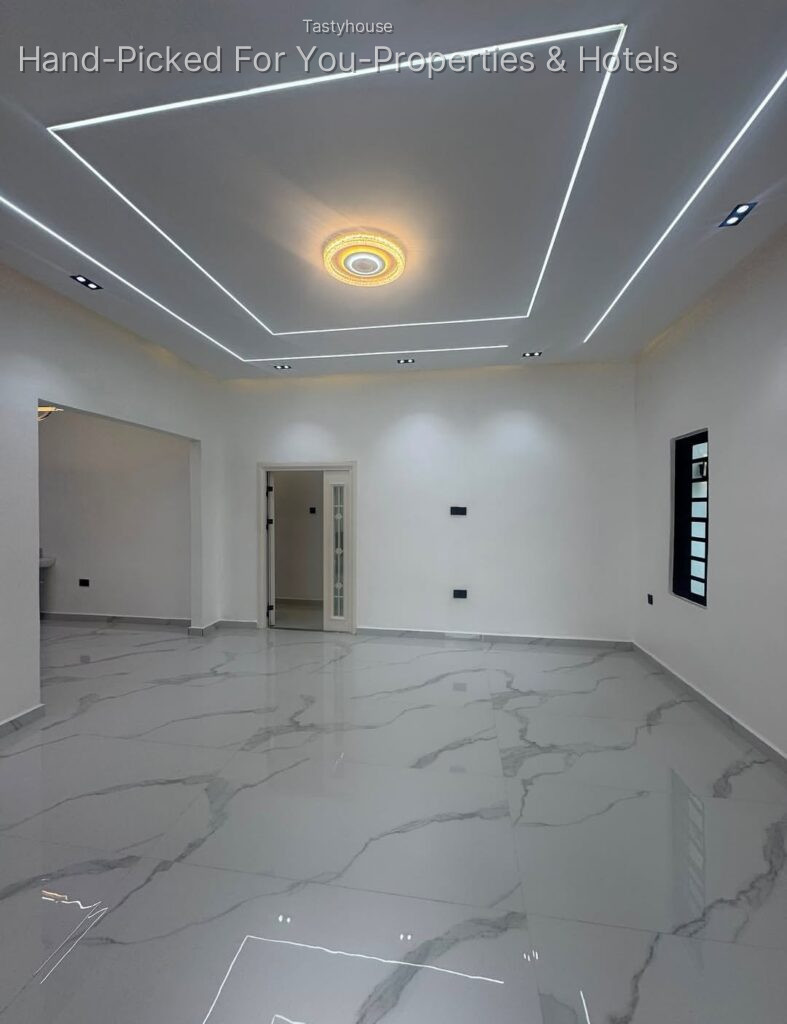 BRAND NEW 3 BEDROOM BUNGALOW