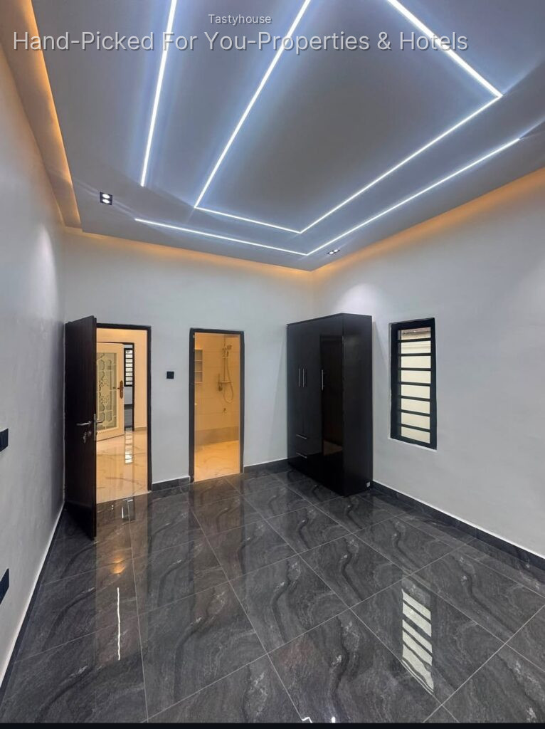 BRAND NEW 3 BEDROOM BUNGALOW