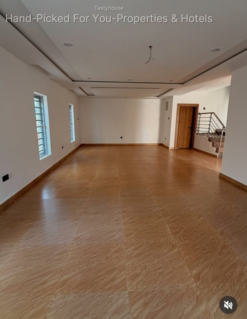 4 bedrooms fully detached duplex with bq