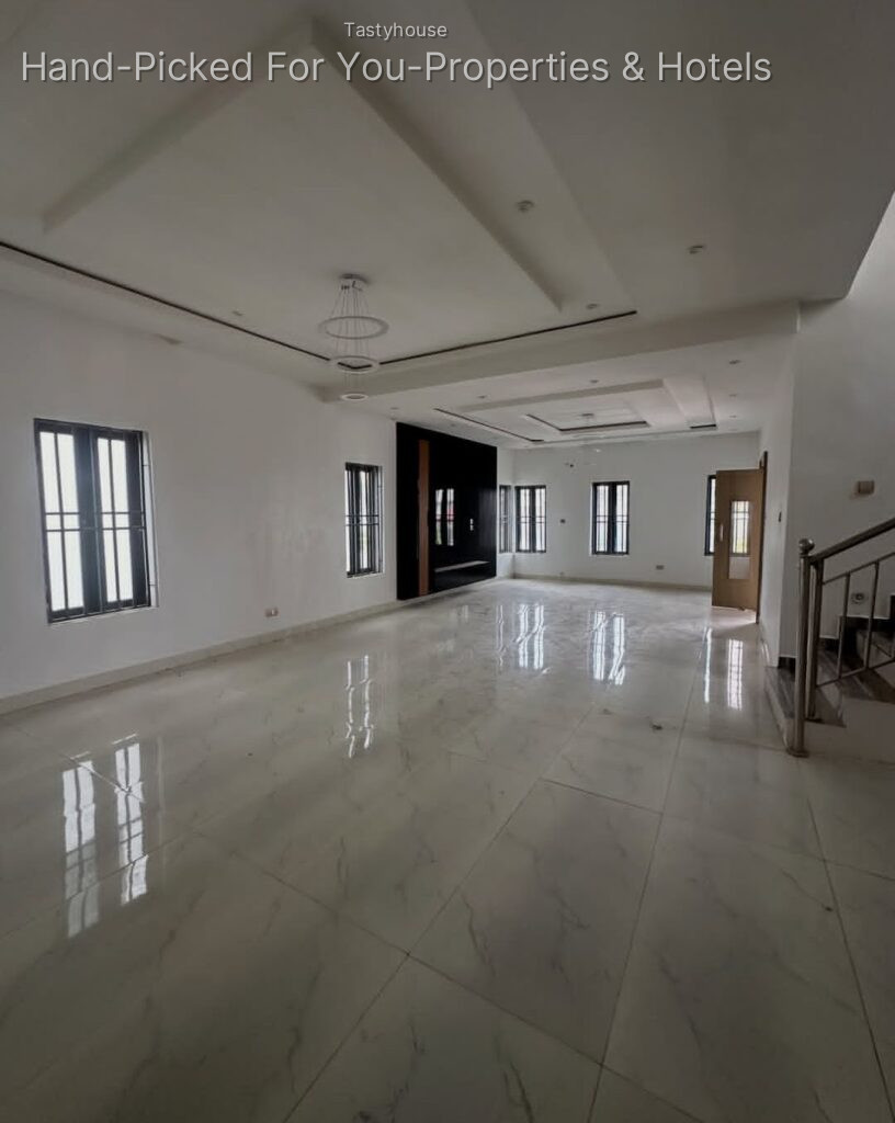 Luxury 4-Bedroom Detached Duplex with BQ