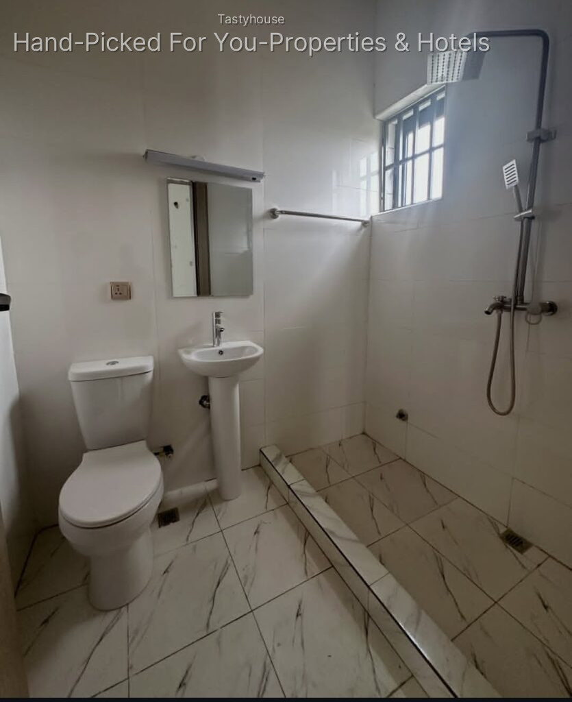 Luxury 4-Bedroom Detached Duplex with BQ