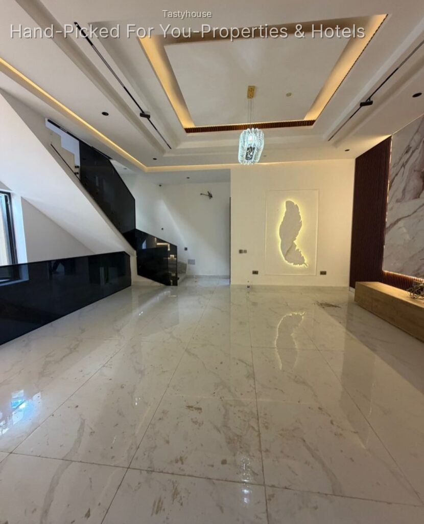 prol 4 BEDROOMS SEMI DETACHED DUPLEX WITH A ROOM BQ