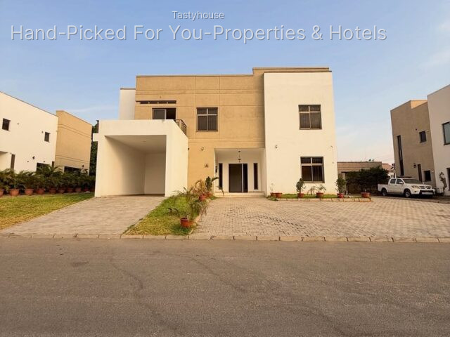 LUXURY 4 BEDROOM FULLY DETACHED DUPLEX + 2 BQ