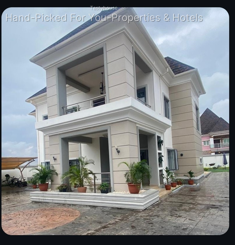 4bedroom fully detached duplex