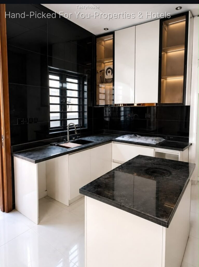 4bedroom semi detached