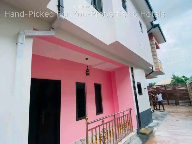 Standard Pop 2-Bedroom Terrace Duplex
