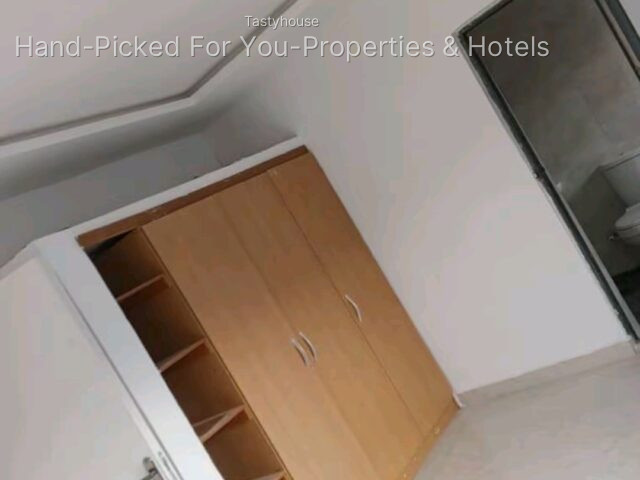 2 bedroom flat