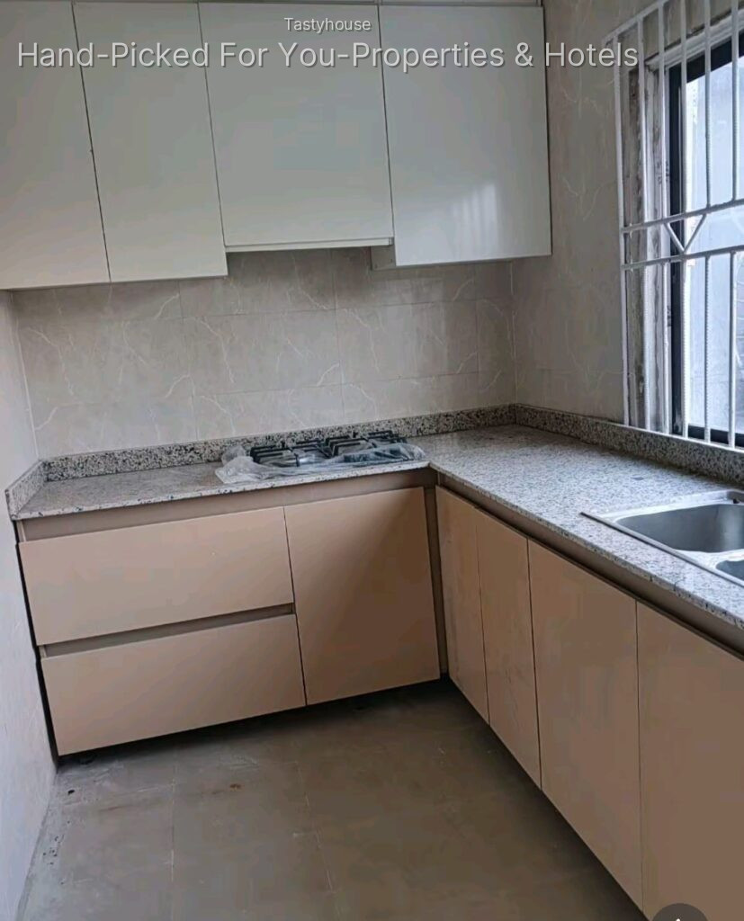 2 bedroom flat