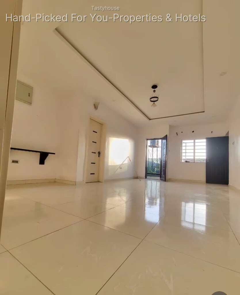 2BEDROOM FLAT