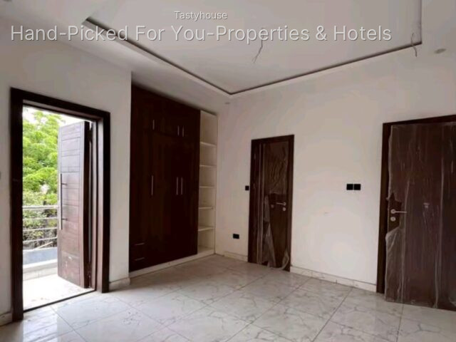 Brand new Serviced 2 bedroom