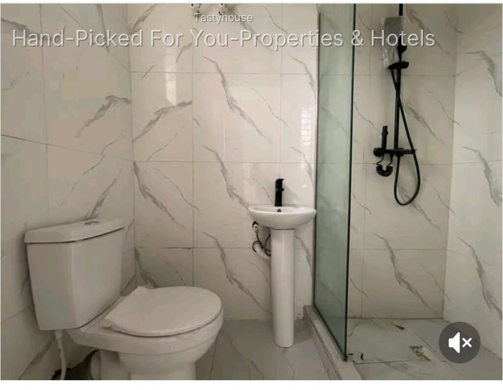 4 Bedroom Fully Detached House