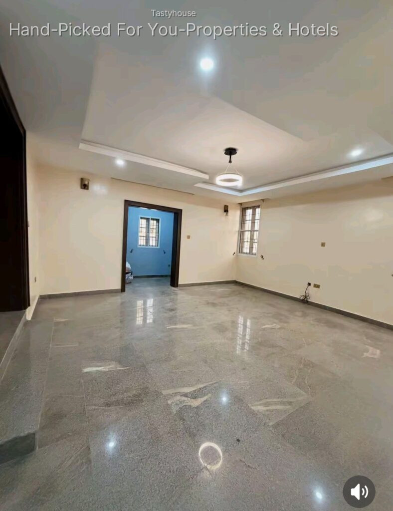newly built 4 bedrooms semidetached duplex with one bedroom guest chalet