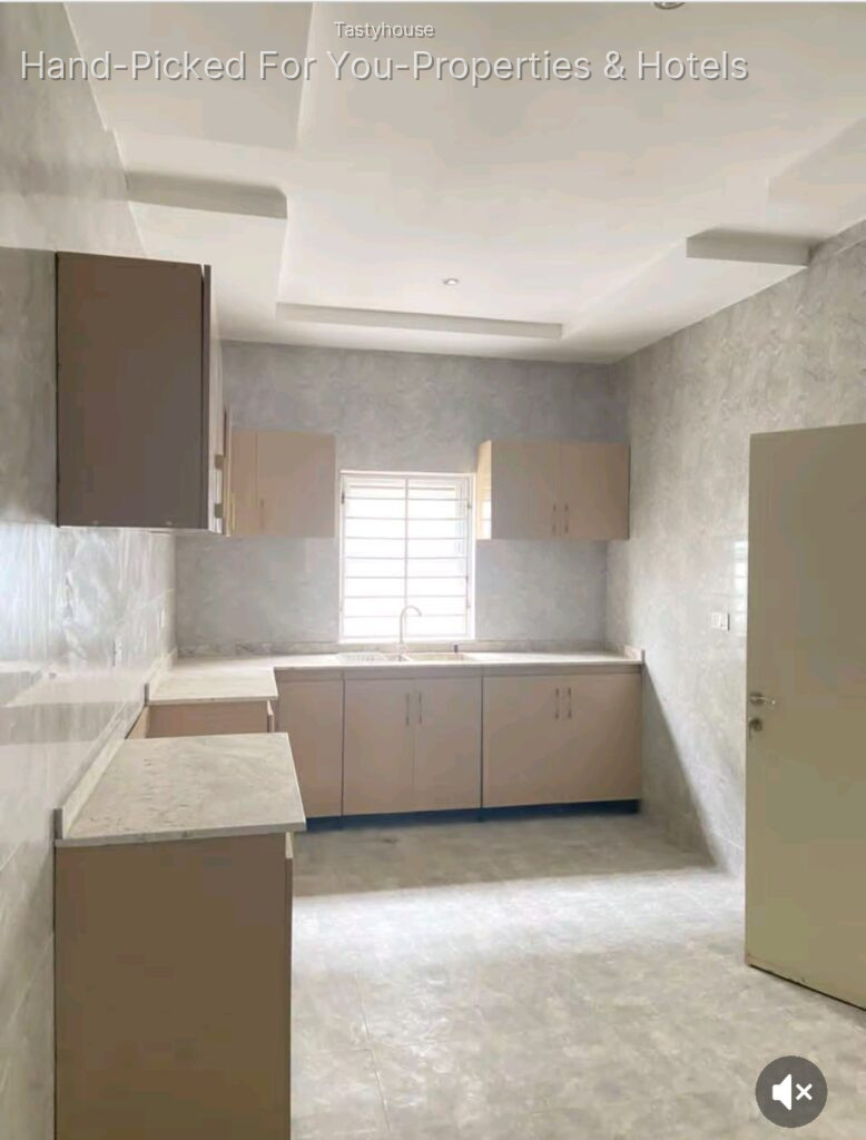 3Bedroom flat with Bq
