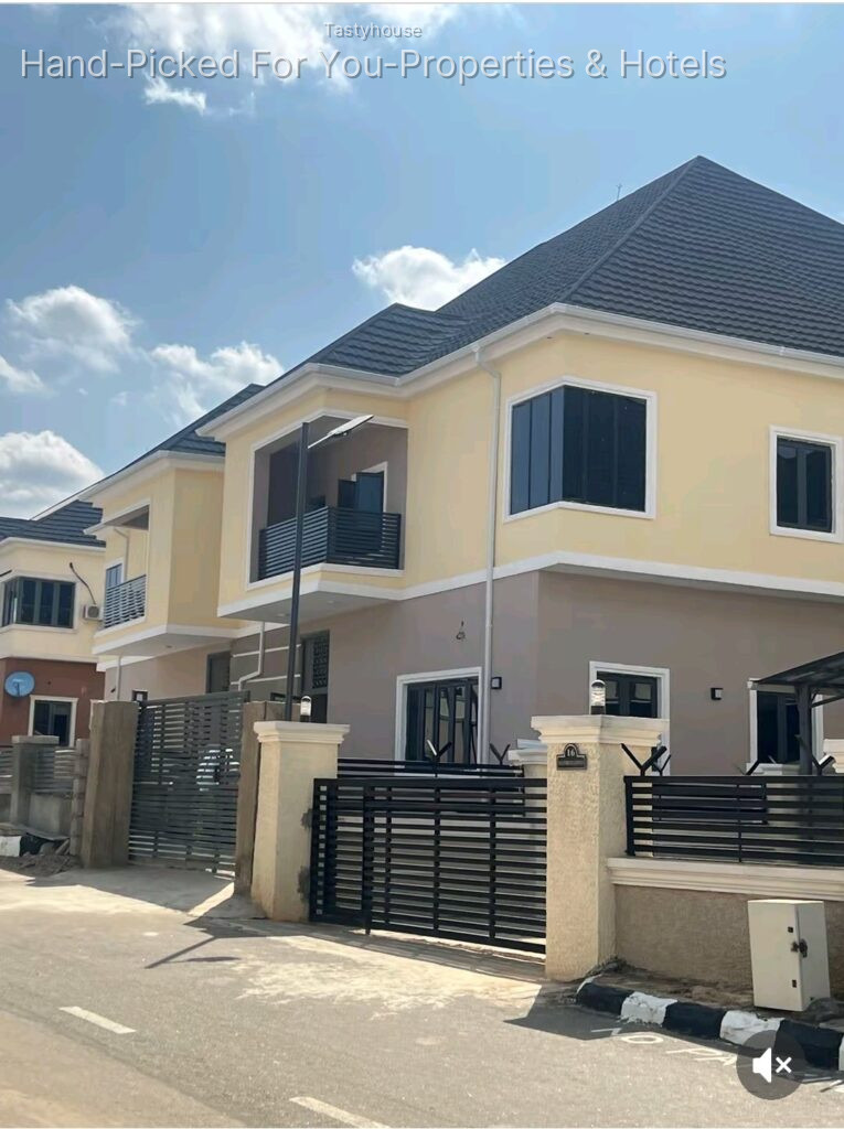 3-BEDROOM APARTMENT