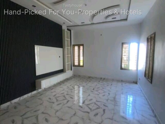 Standard 2 bedrooms flat