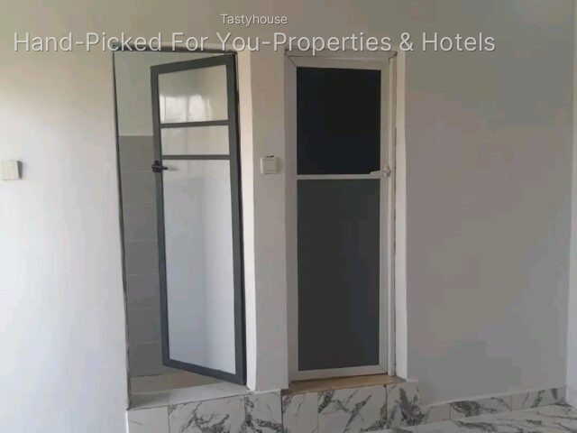 A UNIT SPACIOUS SELF CONTAIN
