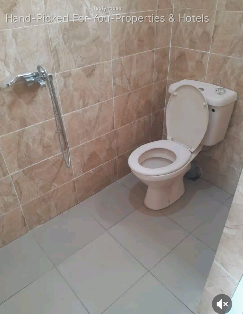 A UNIT SPACIOUS SELF CONTAIN